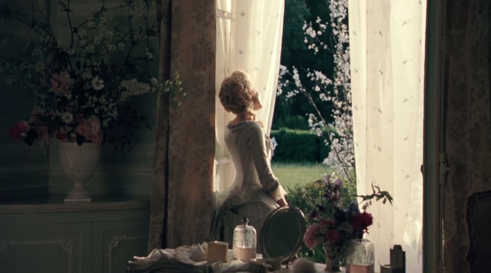 All the Best Flowers in Marie Antoinette - faraway places