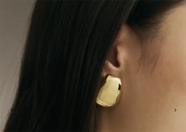 cameo sezane earrings