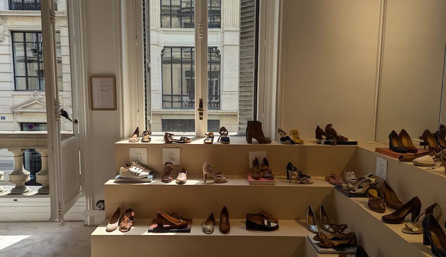 sezane outlet interior