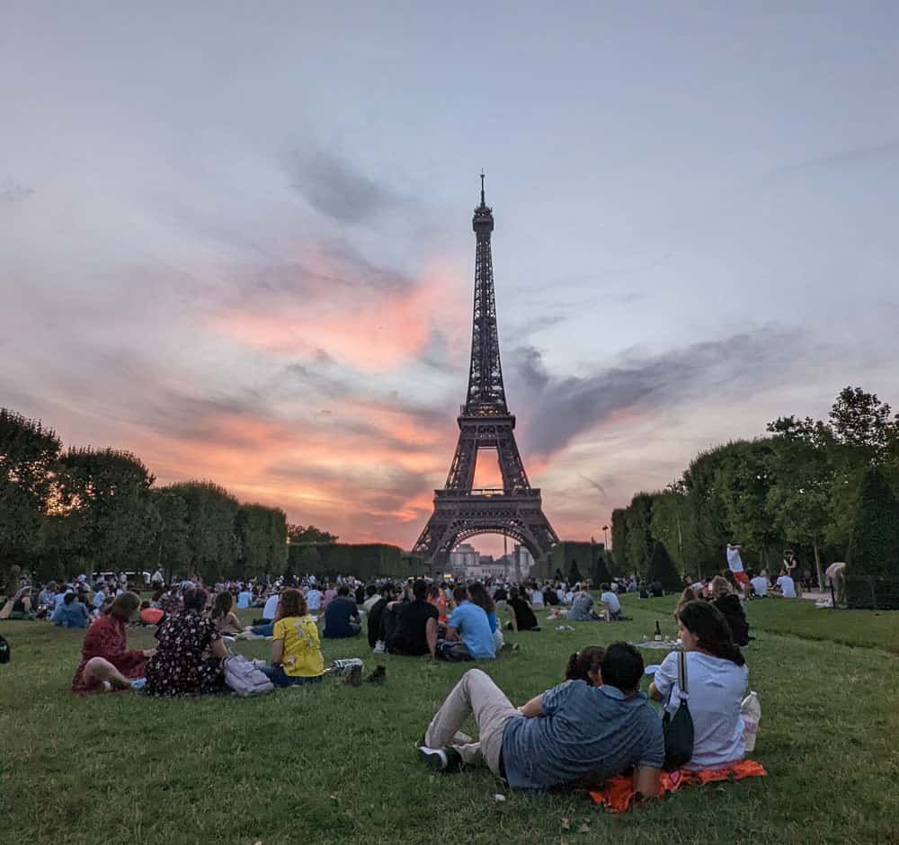 paris 1 day itinerary - eiffel tower