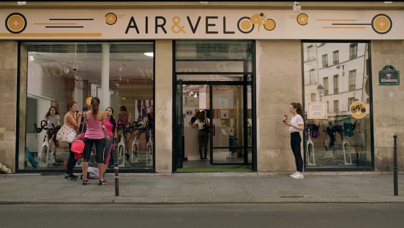 emily in paris season 1 episode 3 recap - air et velo