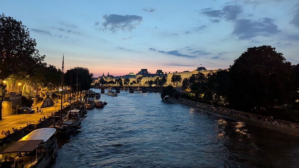 paris 1 day itinerary - the seine