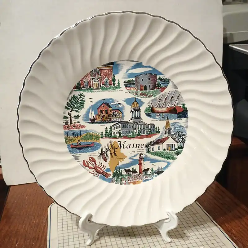vintage maine souvenir plate
